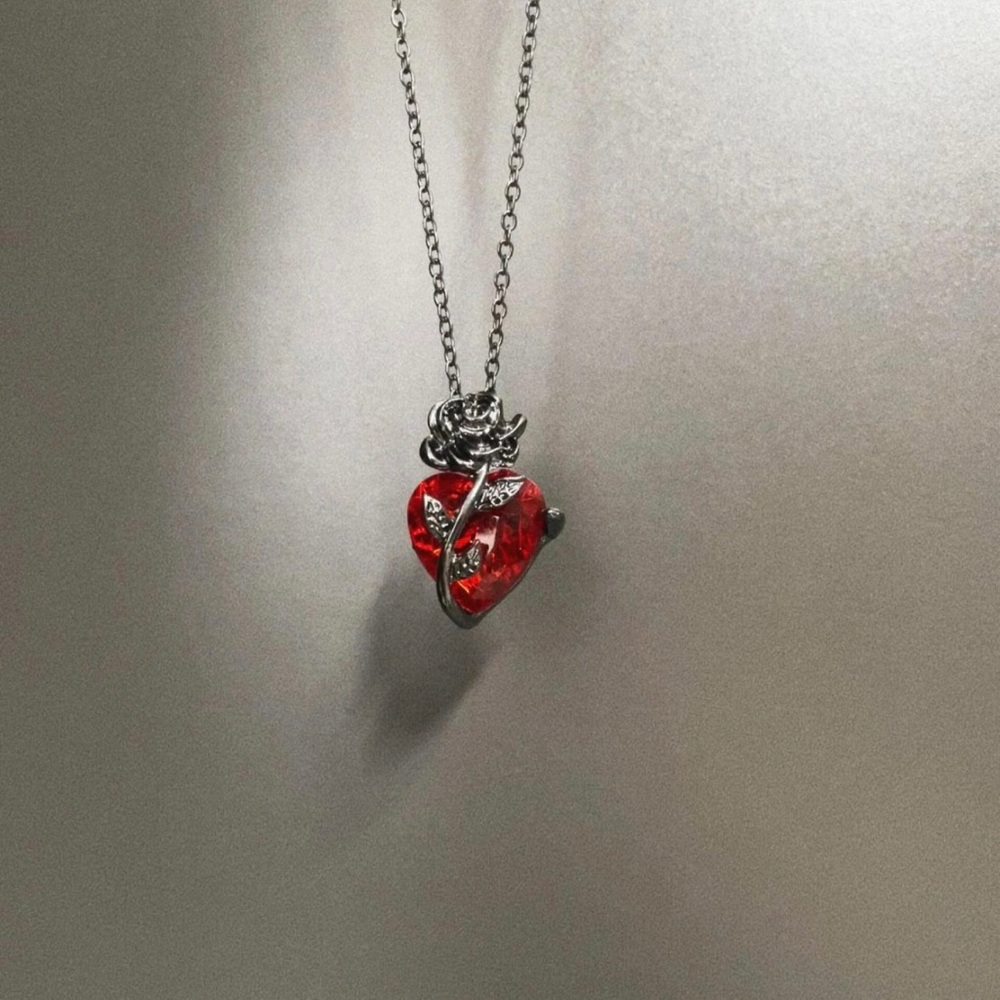vintage Rose Fire Heart y2k style necklace